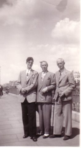 Photo of Gordon Harris and two unknown men at Brighton seafront
