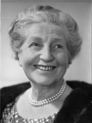 Photograph of Flora Doris Jolly (née Leaver).