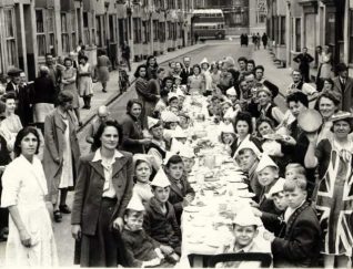 Photo of a Brighton street party - do you know anyone in this photo? Email jennifer@mybrightonandhove.org.uk Photo of a Brighton street party - do you know anyone in this photo? Email jennifer@mybrightonandhove.org.uk | Image reproduced with permission from Brighton History Centre