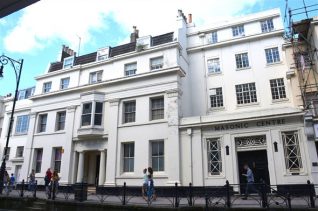 Showing the 'high pavement' on Queens Road | ©Tony Mould: all images copyrighted