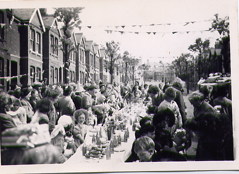 1953 Coronation, Bernard Road street party | From the private collection of Carol Homewood