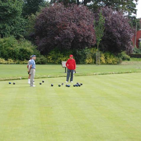 A friendly game of bowls at Preston Park | Photo by Tony Mould