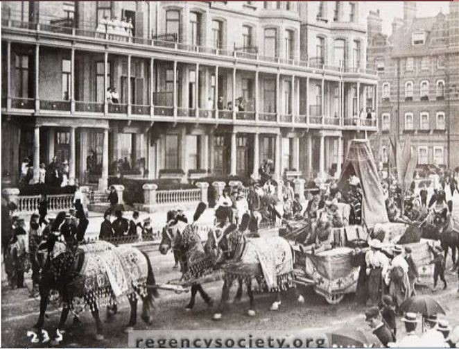 Barnum & Bailey circus parade in Hove 1899 | Image reproduced with kind permission of The Regency Society and The James Gray Collection