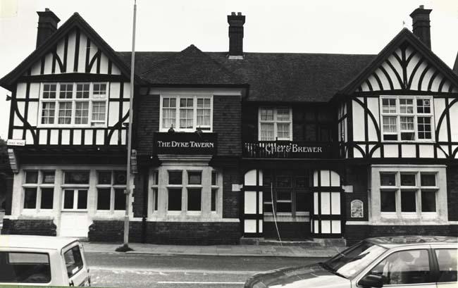 Dyke Road Tavern | Image reproduced with permission from Brighton History Centre
