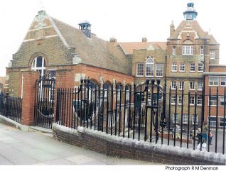 Elm Grove Primary School | Photo by Rita Denman