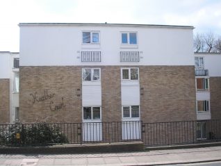 Heather Court, on the site of the old Arnold House Hotel | Photo by Peter Groves