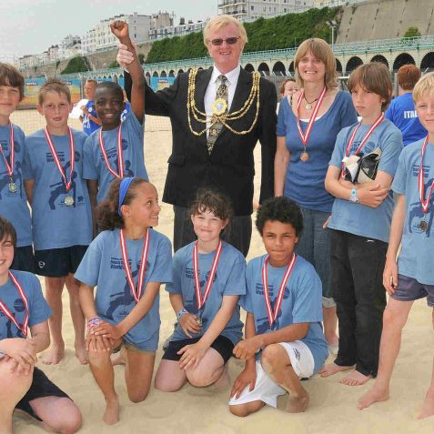 The 'USA' team with The Mayor, Councillor Geoff Wells | Photo by Tony Mould