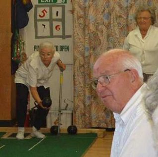 Bowling at Bevendean | Photographs by Sandra Koa Wing