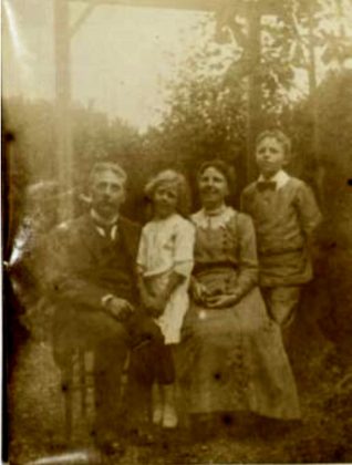 Emilie Markwick, an early member of the group, and family 1915 | East Sussex Records Office ACC7842/2