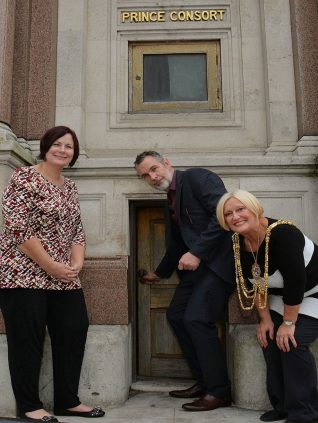 Brett Dubois and his sister, with the Mayor of Brighton and Hove, Councillor Denise Cobb in 2013 | Photo by Tony Mould