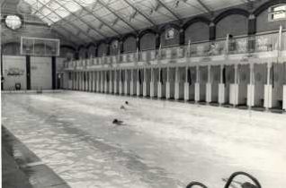 Swimmers at North Road Baths, 9 May 1978 | Image reproduced with permission from Brighton History Centre