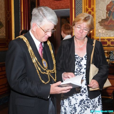 The Mayor, Councillor Garry Peltzer Dunn discusses the book with Sally Salvesen, Commissioning Editor of Yale Books | Photo by Tony Mould