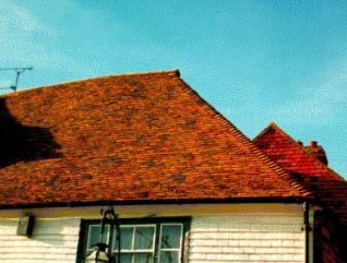 Plain clay roof tiles | Photo by Ron Martin