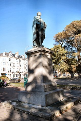 George IV statue | Photo by Tony Mould