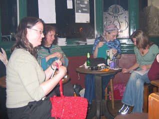 Threadbare knitters, who meet at The Hobgoblin | Photo by Sue Craig
