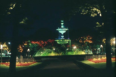 The Victoria Fountain at night | Photograph and text supplied to website by Ray H., a local photographer, in November 2002