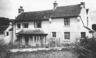 Woodingcote - the farmhouse of Woodingdean Farm c1920 | From the collection of Mrs Edna Curtis