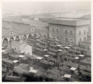 Brighton Railway Yard and Locomotive sheds, c. 1905: Brighton Railway Yard and locomotive sheds crowded with locomotives coaled up and ready to work. The London Road Railway Viaduct can be seen in the distance. | Image reproduced with kind permission from Brighton and Hove in Pictures by Brighton and Hove City Council